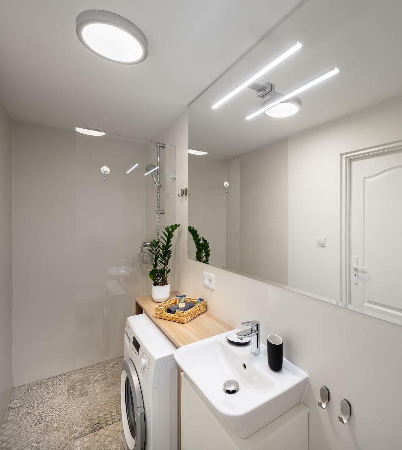 Apartamenty U Tuwima Лодзь Екстер'єр фото